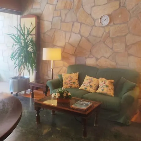 Triple Con Banera Y Terraza Miono