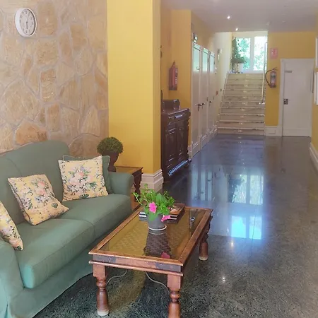 Triple Con Banera Y Terraza Miono Hotel